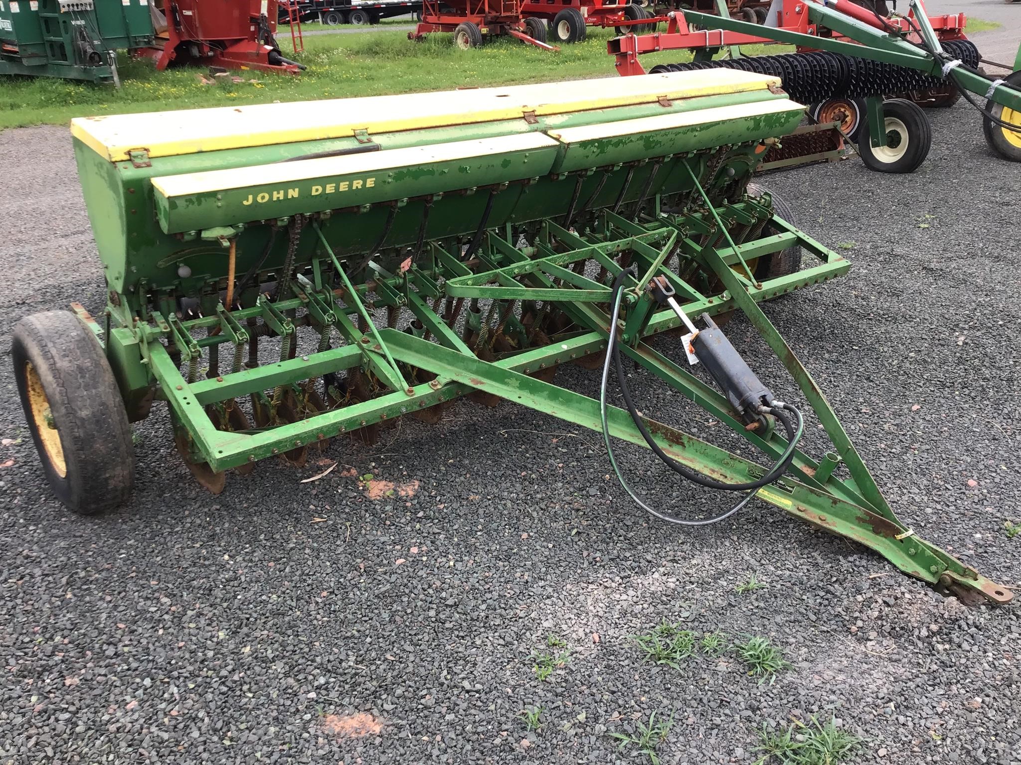 JOHN DEERE 8300 - 25711 - Lulich Implement Inc